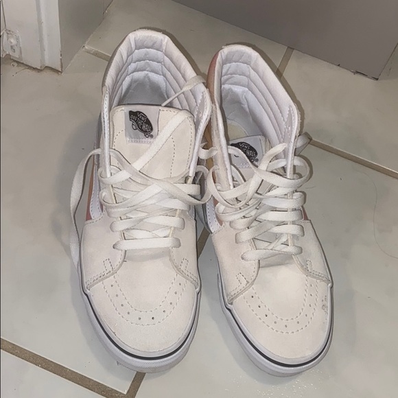 Vans - Picture 3 of 3